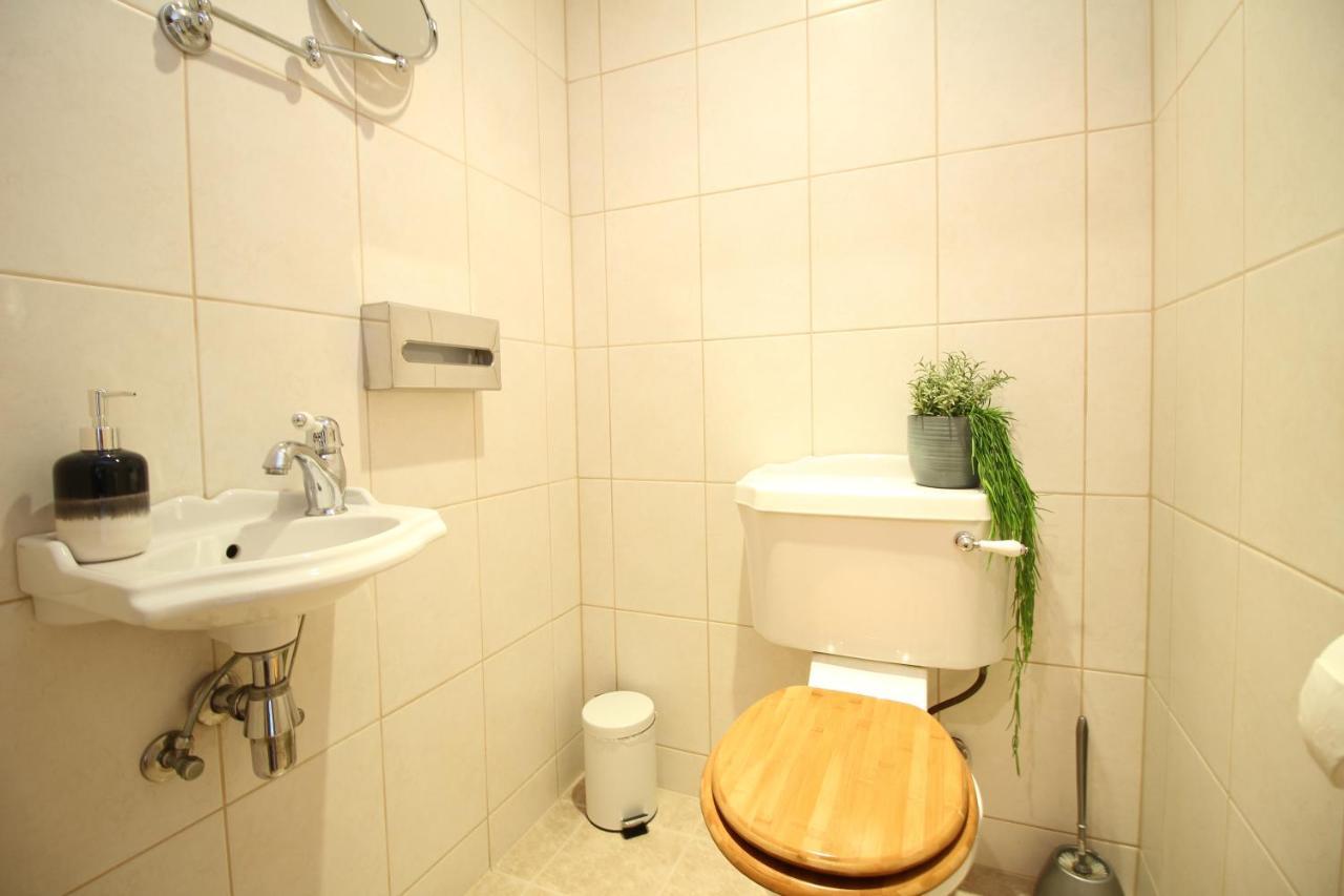 Tallinn City Apartments Roosikrantsi ภายนอก รูปภาพ